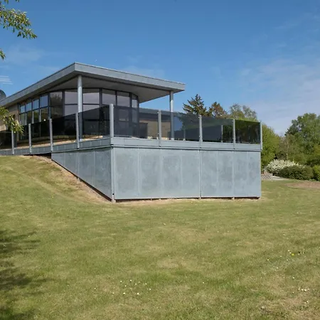 Holiday home In With 4 Bedrooms And Wifi *