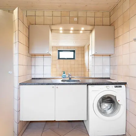 Holiday home In With 4 Bedrooms And Wifi *