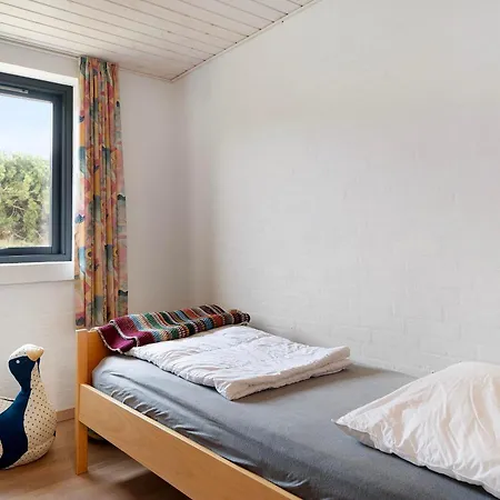 Holiday home In With 4 Bedrooms And Wifi *