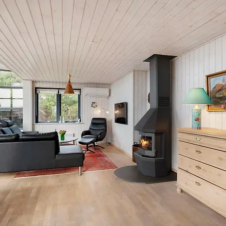 Holiday home In With 4 Bedrooms And Wifi Ebeltoft