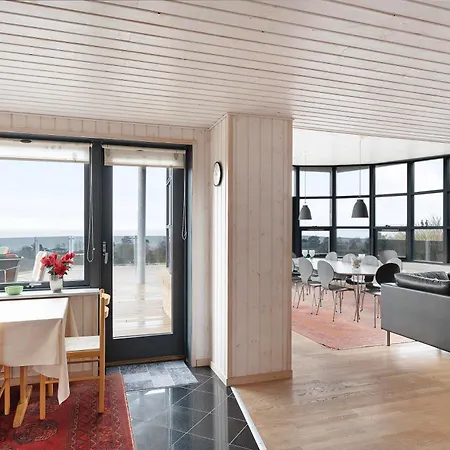 In With 4 Bedrooms And Wifi Ebeltoft