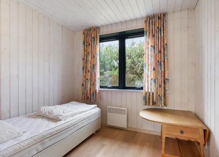 Tatil Evi In With 4 Bedrooms And Wifi Ebeltoft
