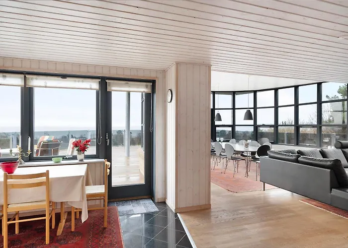 In With 4 Bedrooms And Wifi Ebeltoft